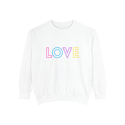 LOVE Sweatshirt - Unisex Garment-Dyed