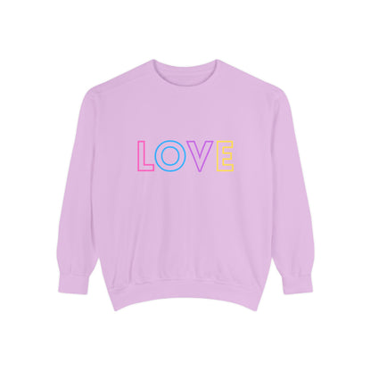 LOVE Sweatshirt - Unisex Garment-Dyed
