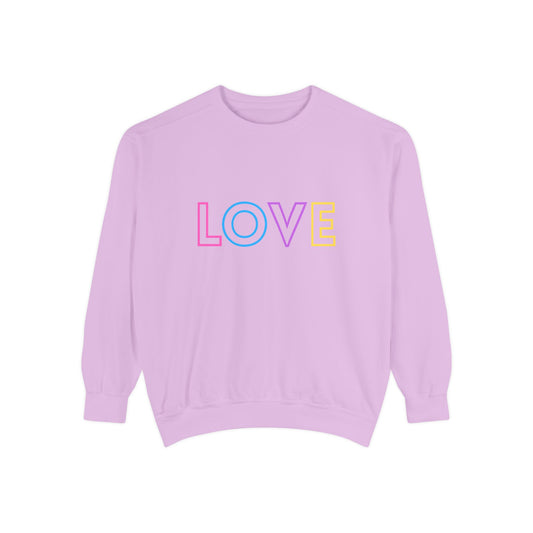 LOVE Sweatshirt - Unisex Garment-Dyed